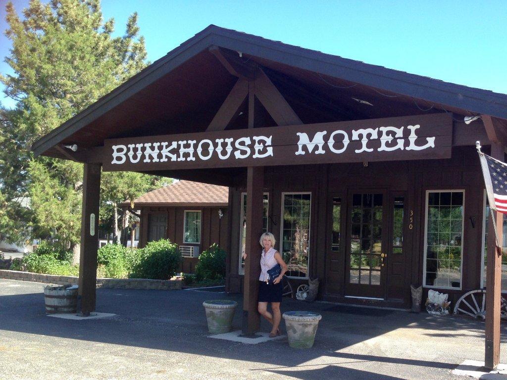 Bunkhouse Motel เกิร์นซีย์ ภายนอก รูปภาพ